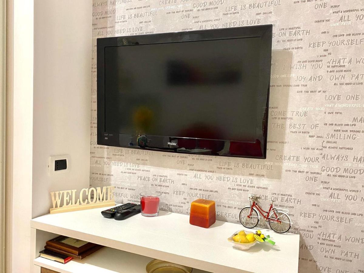 B&B La Magnolia Napoli Bagian luar foto